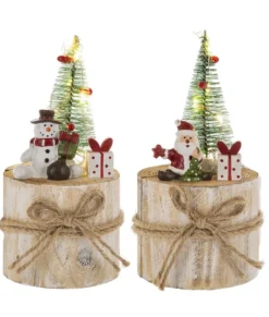 Décor de table, scène d’hiver montée sur une section d’arbre