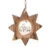 Décoration en bois, en forme d'étoile, avec une scène de la Nativité
