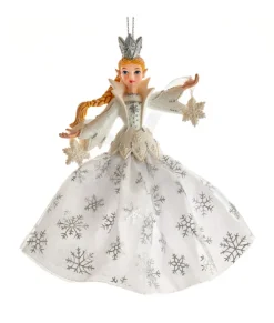 Ornement, élégante reine des neiges elfique, avec robe pailletée de flocons de neige