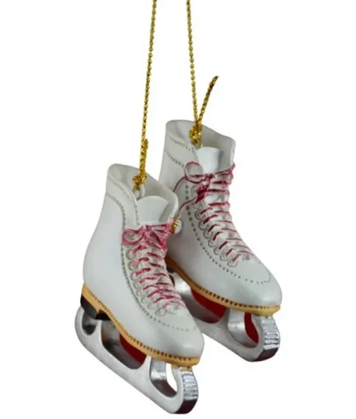 Ornement, une paire de patins blancs en résine.
